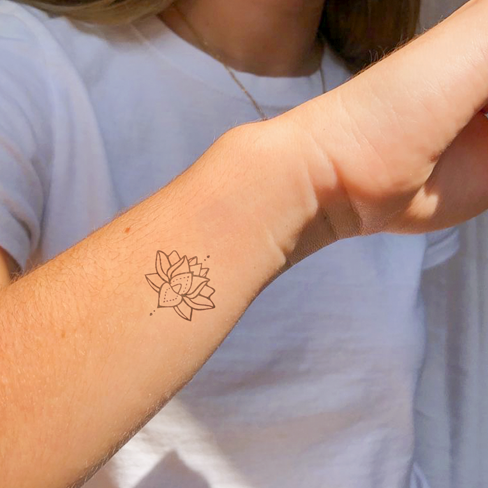 Tatuagem de mandala de lótus