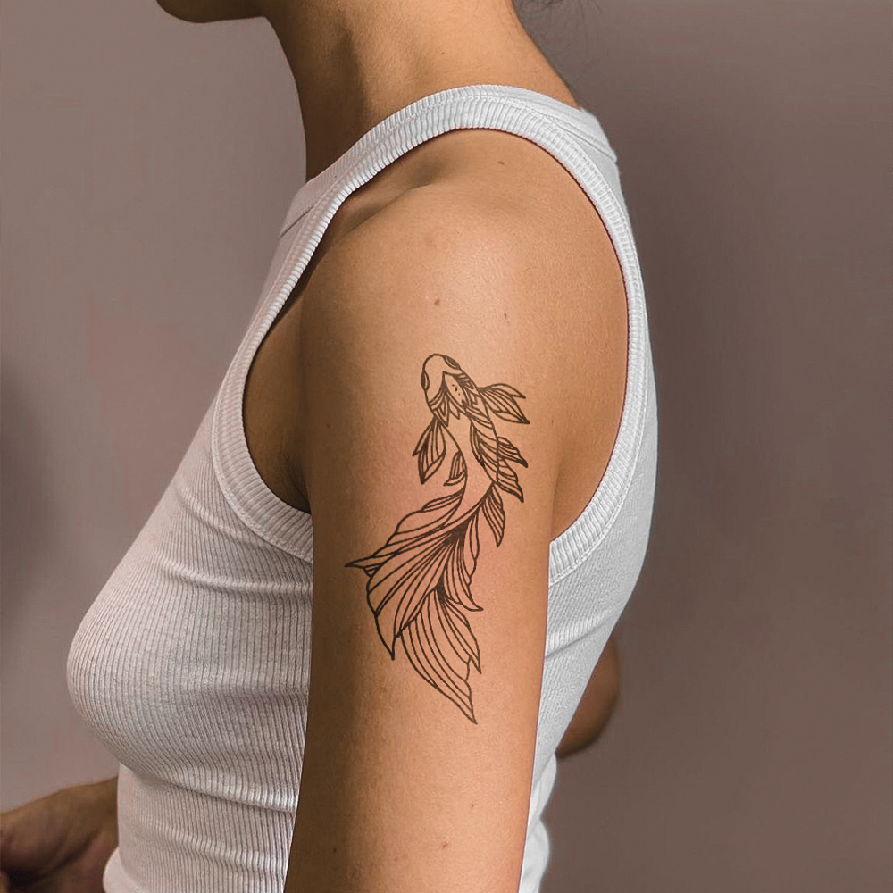 Tatuagem de peixinho dourado grande