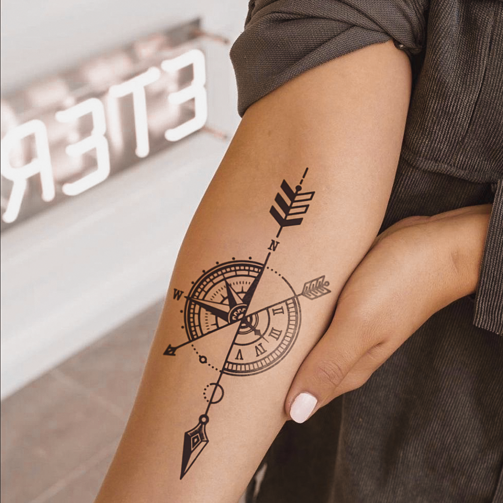 Tatuaje Brujula naval