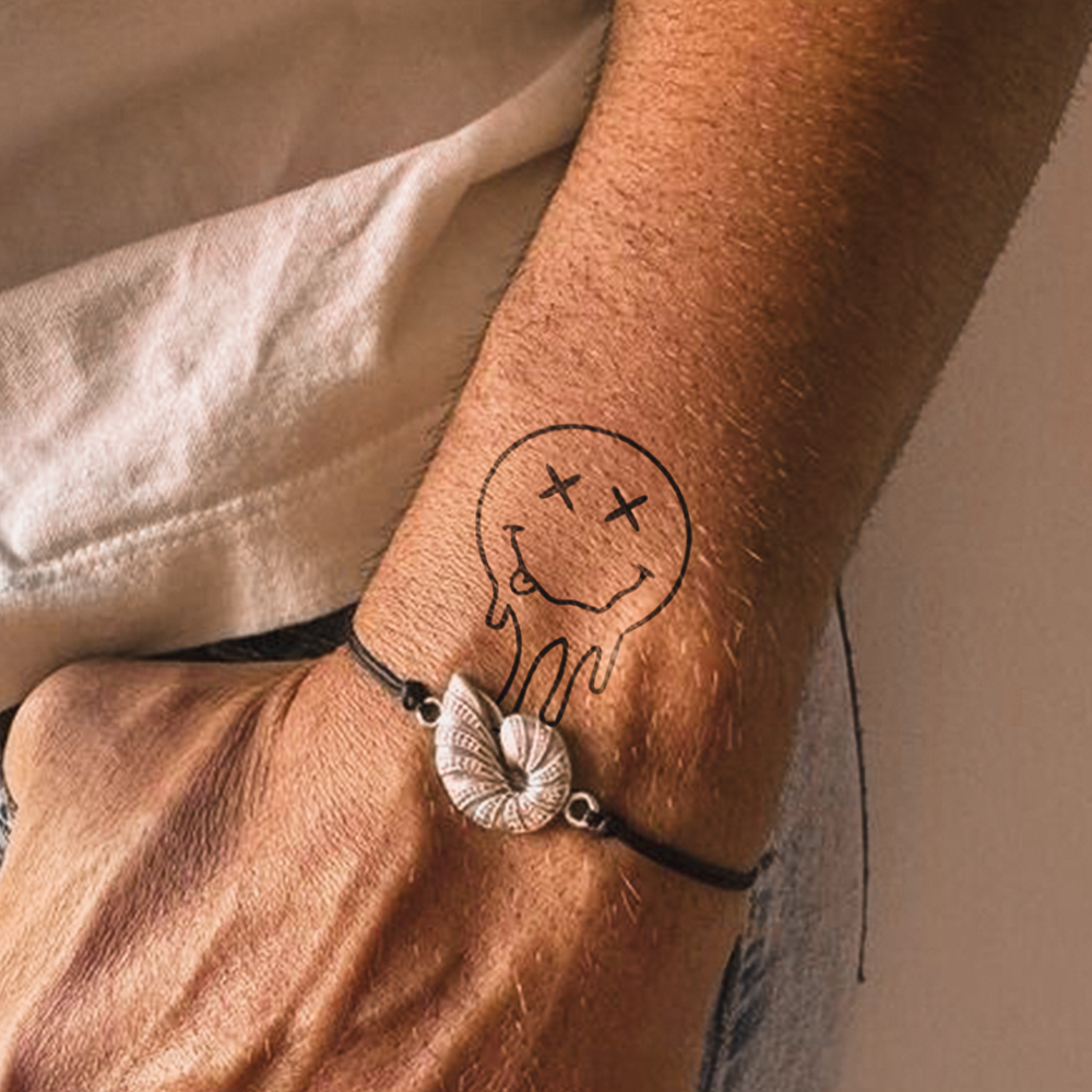 Tatuagem de cara maluca