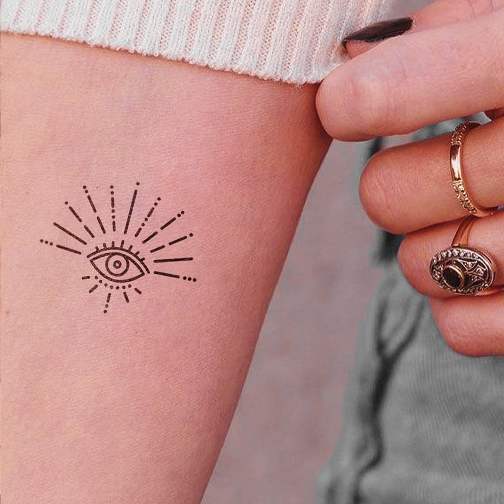 Tatuaje Ojo y resplander