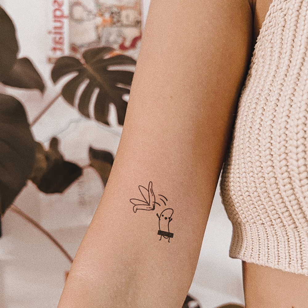 Tatuagem de banana nua