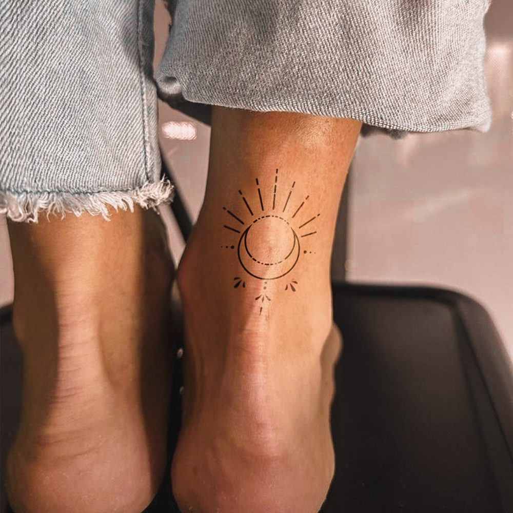 Tatuaje Estrellas y mariposas